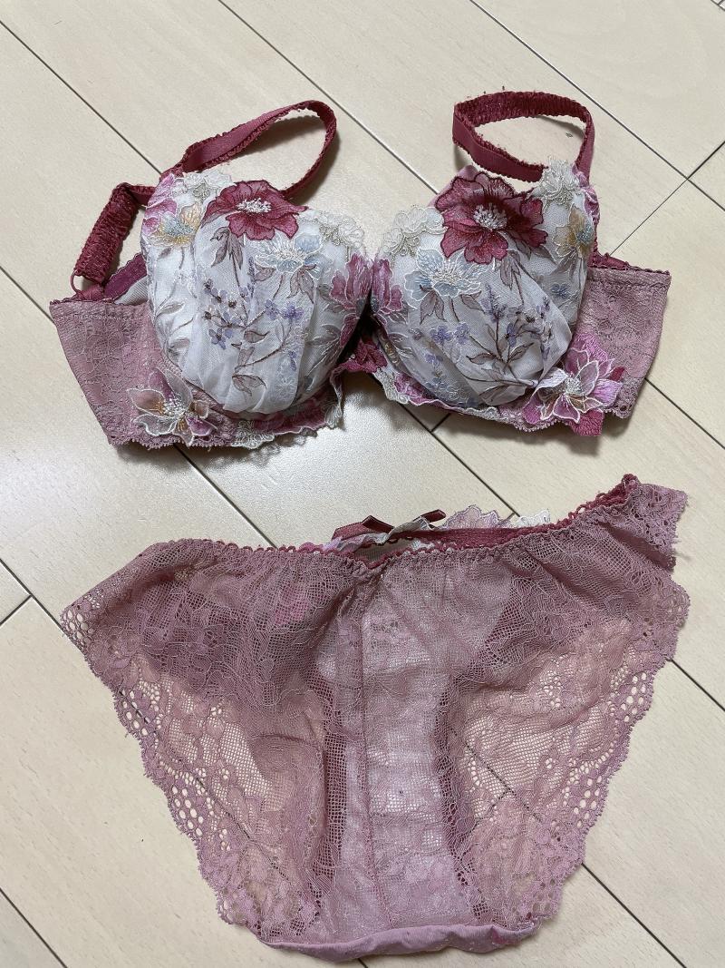 出品者名-写真